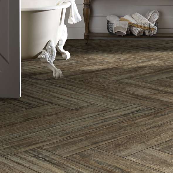 Bathroom flooring | Custom Carpet Centers