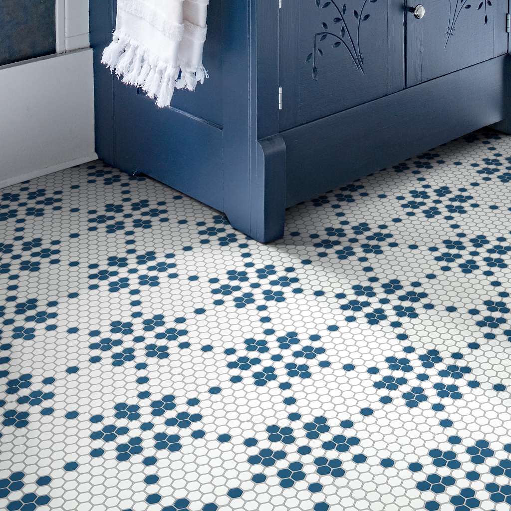 Tile flooring | Custom Carpet Centers