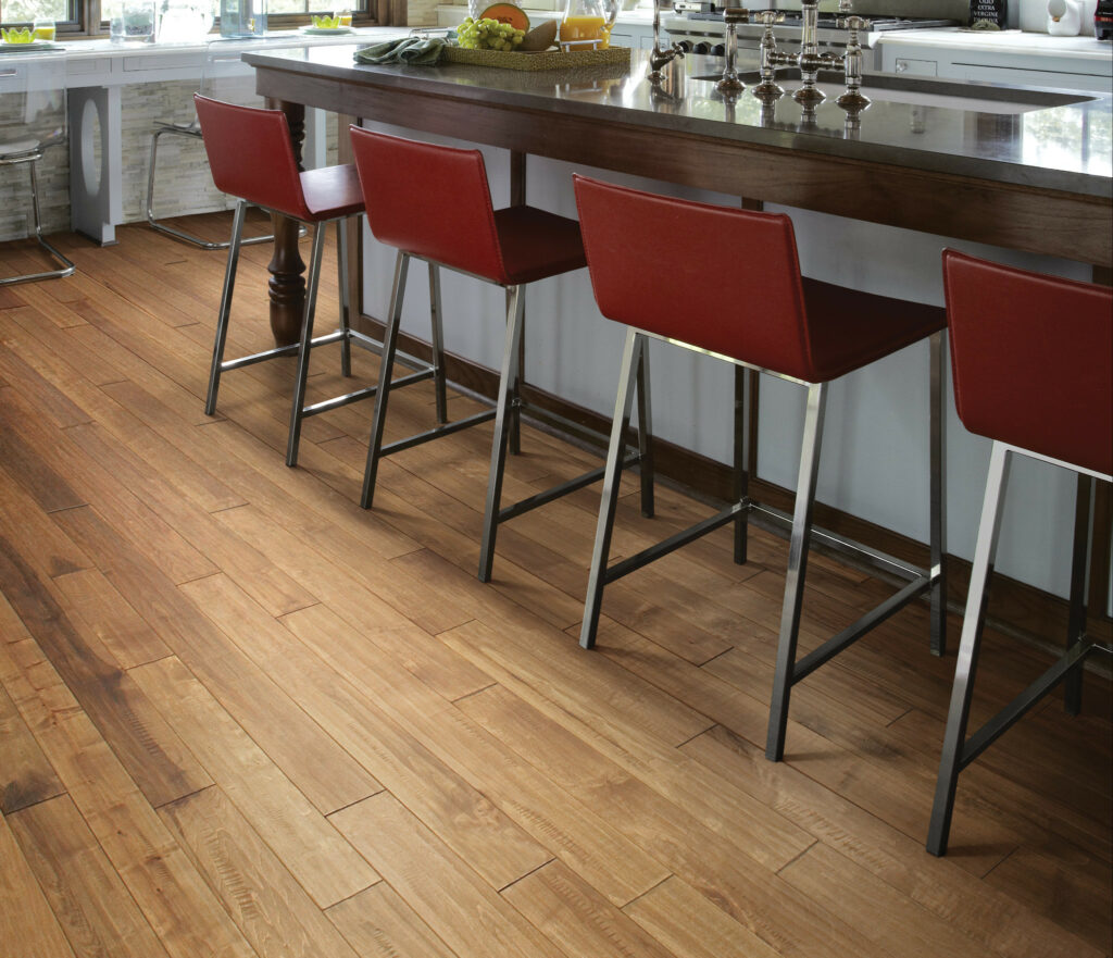 Hardwood flooring | Custom Carpet Centers